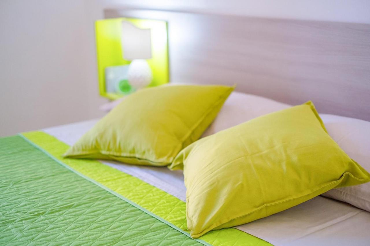 The Palace B&B And Apartments Santo Stefano di Camastra Buitenkant foto