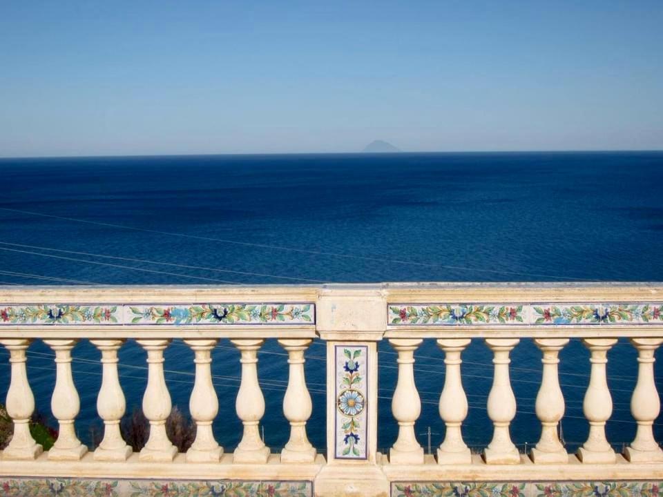 The Palace B&B And Apartments Santo Stefano di Camastra Buitenkant foto
