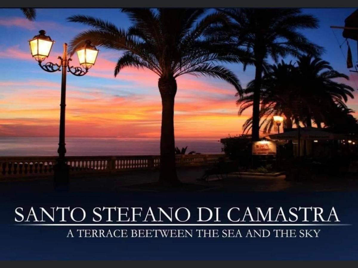 The Palace B&B And Apartments Santo Stefano di Camastra Buitenkant foto