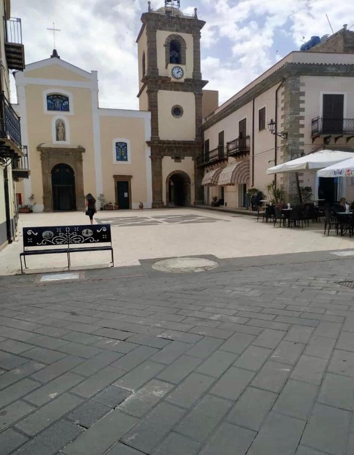 The Palace B&B And Apartments Santo Stefano di Camastra Buitenkant foto