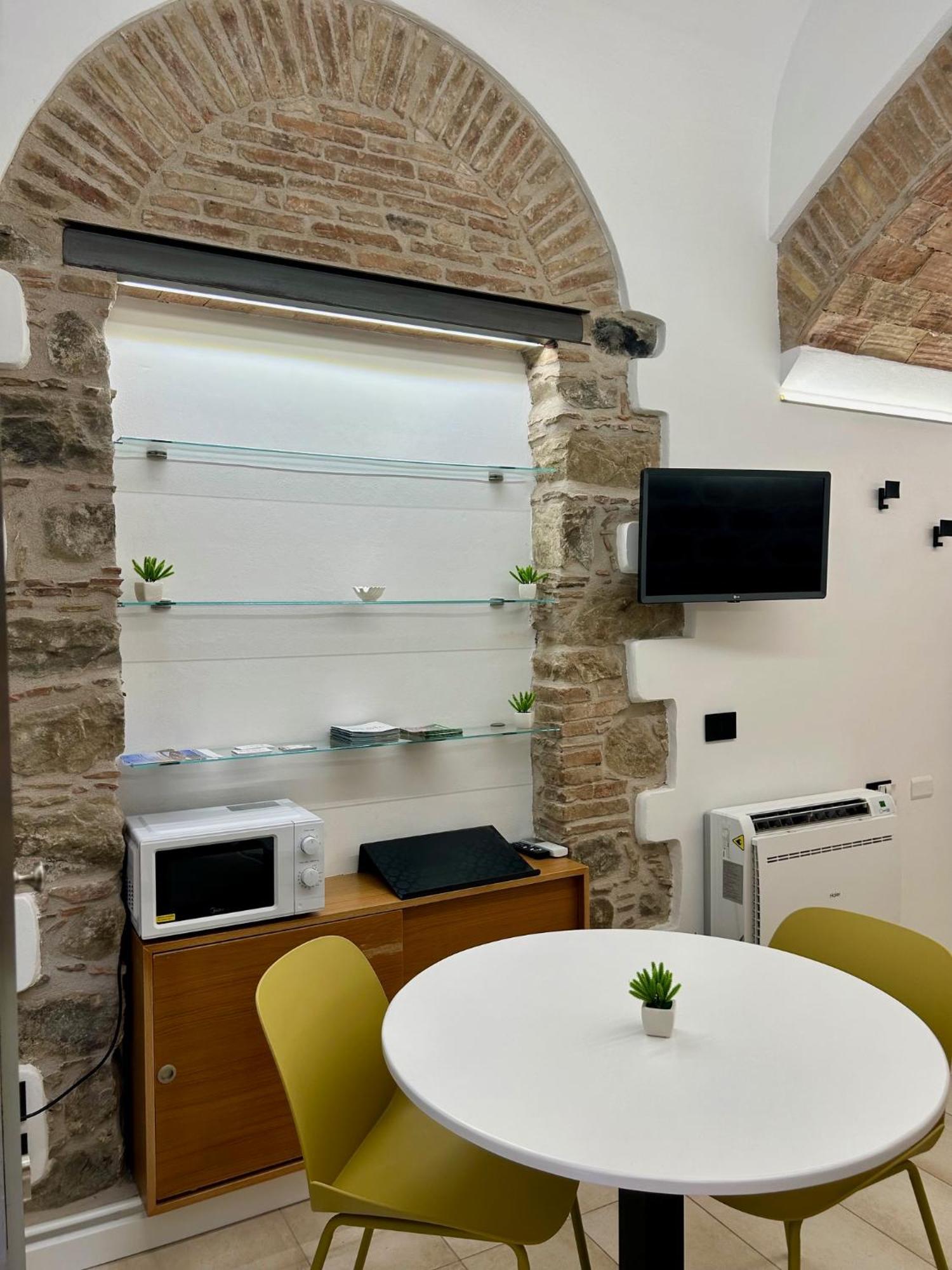 The Palace B&B And Apartments Santo Stefano di Camastra Buitenkant foto